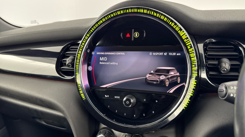 MINI Hatchback 135kW Cooper S Level 2 33kWh 3dr Auto Electric Hatchback